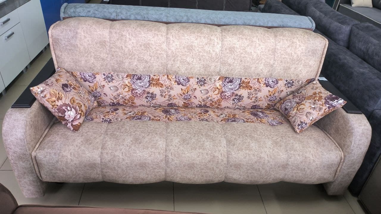 Лора